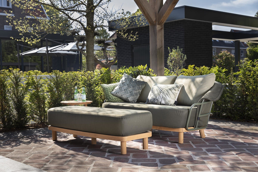 Allegre Sofa + Footstool forest