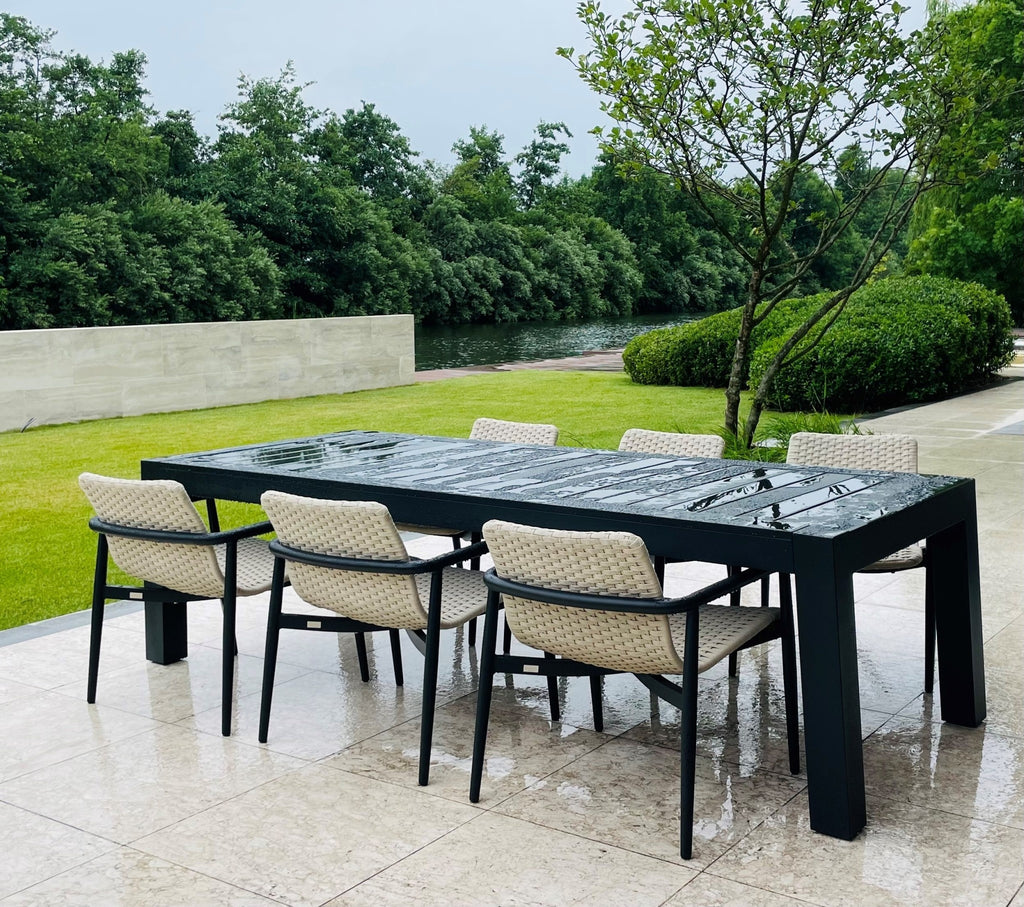 bellevue aluminium diningtable